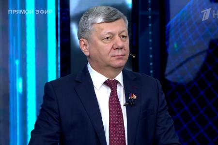 Дмитрий Новиков на Первом канале о «картонной» украинской демократии и месте Трампа в политическом казино Запада