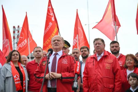142-й гуманитарный Конвой КПРФ отправлен на передовую!
