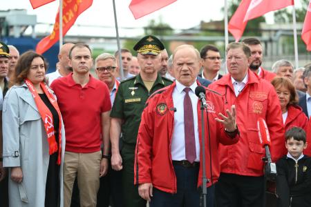 142-й гуманитарный Конвой КПРФ отправлен на передовую!