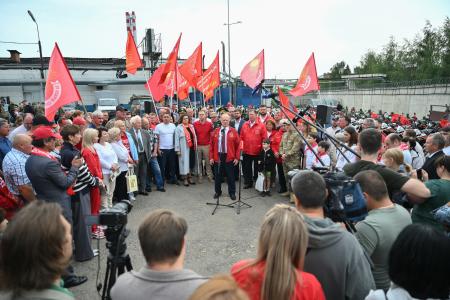 142-й гуманитарный Конвой КПРФ отправлен на передовую!