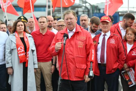 142-й гуманитарный Конвой КПРФ отправлен на передовую!