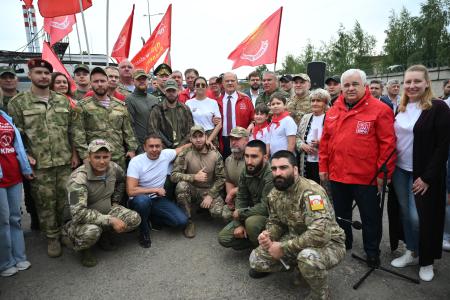 142-й гуманитарный Конвой КПРФ отправлен на передовую!