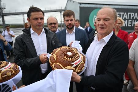 Г.А. Зюганов посетил центр селекции и семеноводства “Бетагран Семена”