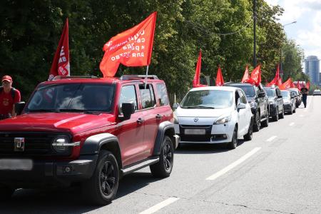 «Красные крылья Победы» на улицах Москвы