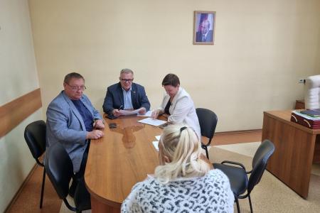 Руководитель фракции КПРФ в Мособлдуме Александр Наумов провел прием граждан в Домодедово