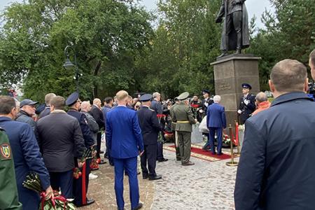В Омске открыли памятник Феликсу Дзержинскому