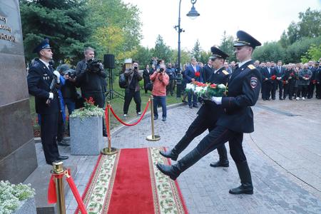 В Омске открыли памятник Феликсу Дзержинскому