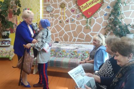Лидер новгородских коммунистов Ольга Ефимова продолжает предвыборные поездки по районам