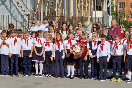 Рязанские коммунисты посетили школы в День знаний