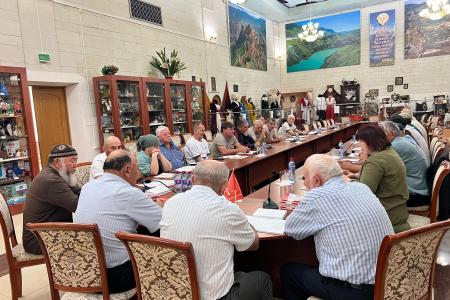 В Дагестане прошли межрайонные и городские семинары КПРФ по подготовке к выборам