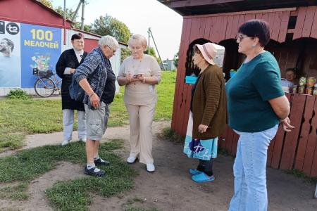 «Они живут в другом мире». Лидер новгородских коммунистов Ольга Ефимова о работе чиновников