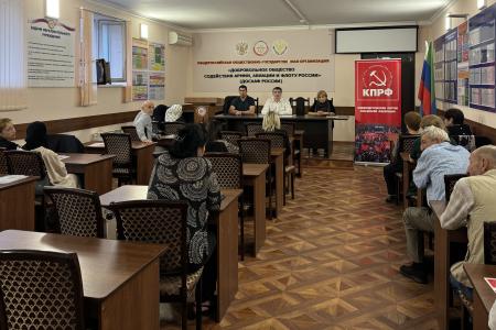 В Дагестане прошли межрайонные и городские семинары КПРФ по подготовке к выборам