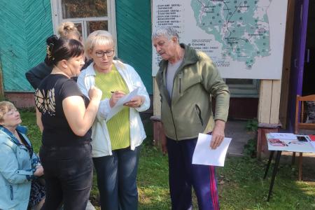 Лидер новгородских коммунистов Ольга Ефимова продолжает поездки по региону