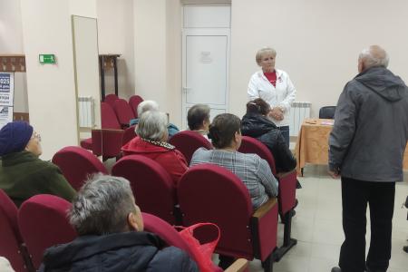 Лидер новгородских коммунистов Ольга Ефимова продолжает предвыборные поездки по районам