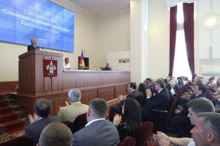 Краснодар. Коммунисты-депутаты приняли участие в совещании председателя Госдумы В. Володина по теме социально-экономического развития края