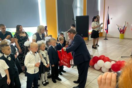 Н.Н. Иванов: Пусть никогда школьные годы не станут военными!