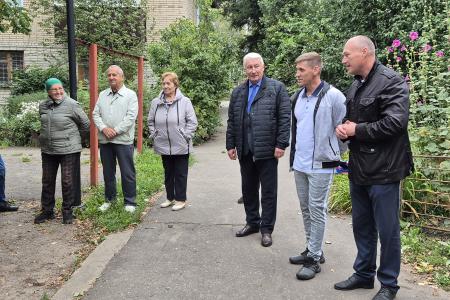 Тамбовские коммунисты организуют дворовые встречи с горожанами
