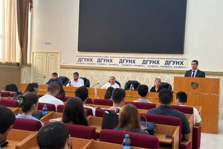Выборы в Республике Дагестан. В Махачкале проходят встречи кандидатов-коммунистов с избирателями
