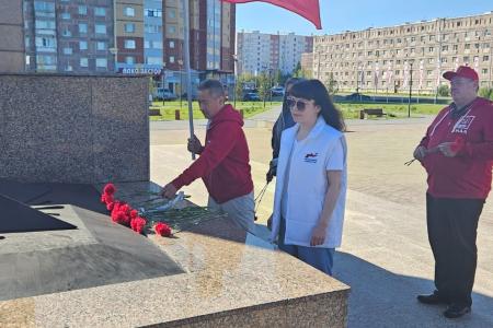 Ямало-Ненецкий автономный округ. Новоуренгойские коммунисты отметили 80-летие окончания Второй Мировой войны