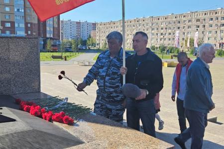Ямало-Ненецкий автономный округ. Новоуренгойские коммунисты отметили 80-летие окончания Второй Мировой войны