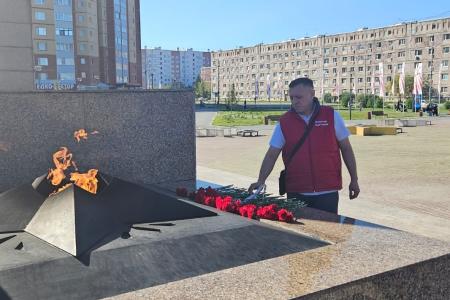 Ямало-Ненецкий автономный округ. Новоуренгойские коммунисты отметили 80-летие окончания Второй Мировой войны