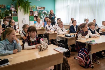 В Курской области наградили победителей федерального конкурса сочинений, посвящённого 80-летию Победы советского народа над фашистской Германией