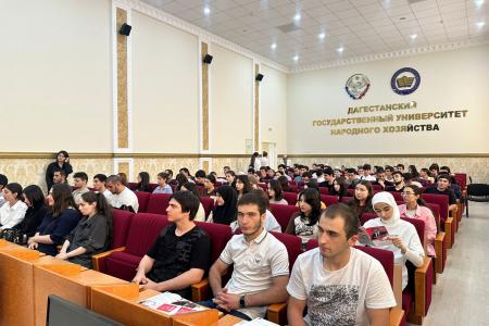 Выборы в Республике Дагестан. В Махачкале проходят встречи кандидатов-коммунистов с избирателями