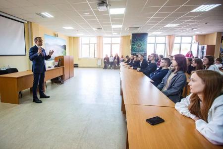 Юрий Афонин – студентам Архангельска: Будущее нашей страны – в руках принципиальной и активной молодежи