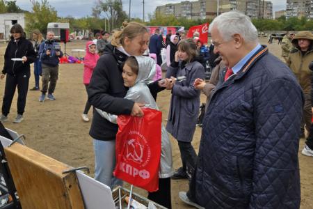 Сердцем к детям Донбасса: Делегация во главе с Казбеком Тайсаевым привезла тепло и заботу в детский дом «Росток»