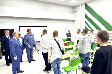 Владимир Кашин поздравил студентов Луховицкого аграрно-промышленного техникума с Днем знаний