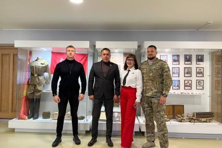 Коммунисты Ульяновской области поддержали пожилых граждан в преддверии Дня пожилого человека