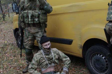 Подмосковный комсомол провел практический курс по военно-полевой медицине на полигоне «Дружба» в городе Балашиха