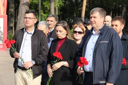 Коммунисты Томской области отметили Победу во Второй Мировой войне