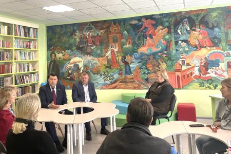 Олег Лебедев провёл приемы избирателей в Солецком и Шимском районах Новгородской  области