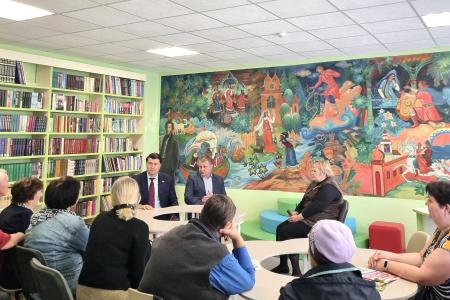 Олег Лебедев провёл приемы избирателей в Солецком и Шимском районах Новгородской  области