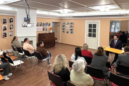 Олег Лебедев провёл встречи с жителями города Великий Устюг Вологодской области