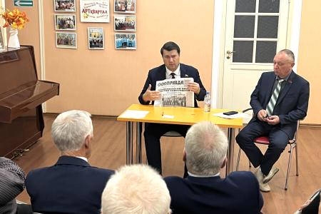 Олег Лебедев провёл встречи с жителями города Великий Устюг Вологодской области