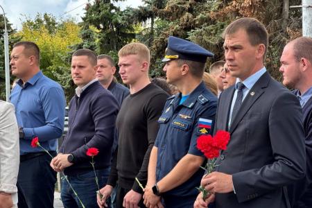 Коммунисты Херсонщины почтили память советских воинов, победивших милитаристскую Японию
