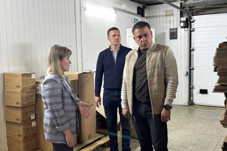 В Международный день благотворительности ульяновские коммунисты-доноры во главе с Айратом Гибатдиновым сдали свою кровь