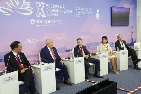 Н.М. Харитонов продолжил работу на Восточном экономическом форуме – 2025