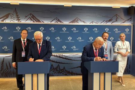 Н.М. Харитонов продолжил работу на Восточном экономическом форуме – 2025