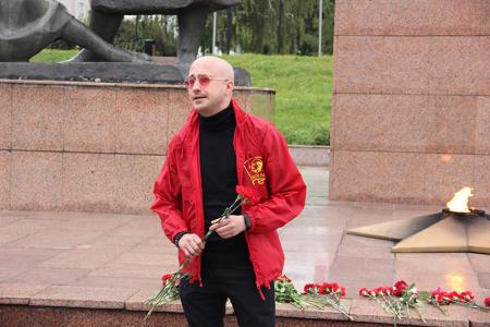 Ивановские коммунисты и комсомольцы почтили память павших героев в день 80-летия окончания Второй Мировой войны
