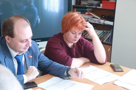 На заседании бюро Омского обкома КПРФ проанализировали итоги ЕДГ