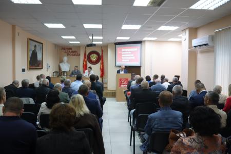 В Сталинградском обкоме КПРФ состоялось заседание Ассоциации депутатов-коммунистов Волгоградской области
