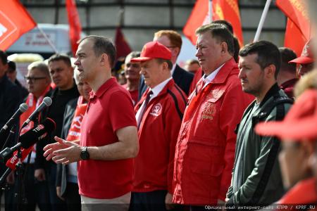 В зону СВО отправлен 143-й гуманитарный конвой от КПРФ