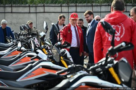 В зону СВО отправлен 143-й гуманитарный конвой от КПРФ