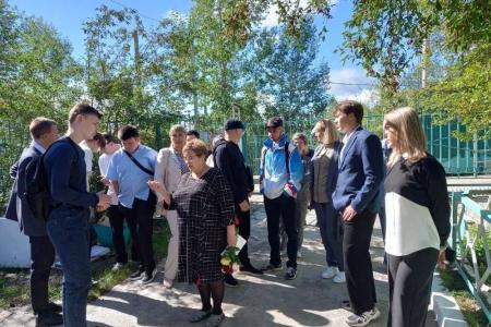 Коммунисты поздравили учащихся Забайкалья с Днём знаний
