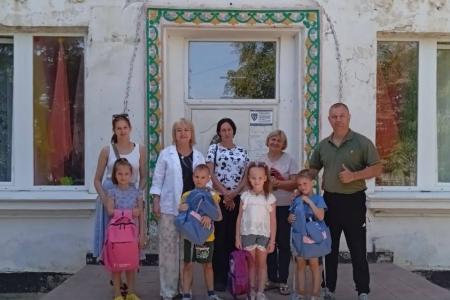 Коммунисты Херсонской области поздравили детей с Днём знаний