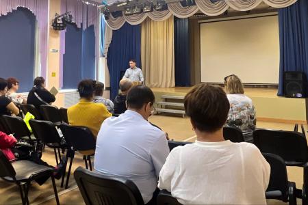Депутаты от КПРФ продолжают защищать интересы трудового народа на Сахалине