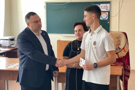 Республика Крым. Учиться, учиться и ещё раз учиться!